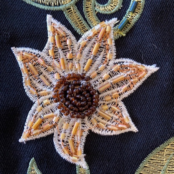 Vanity Collection Beaded High Rise Ankle Jeans Black Small - Picture 8 of 8